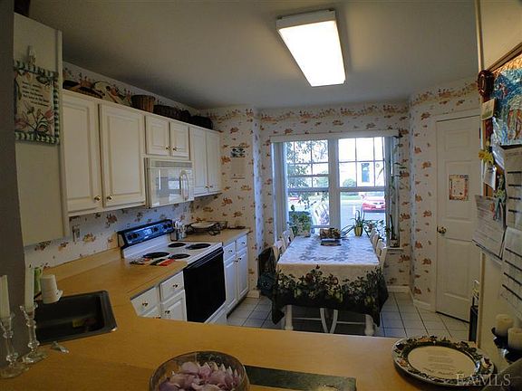 4th image of 218 Cornwall Meadows Ln