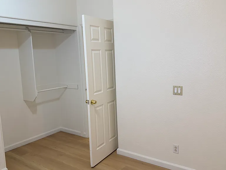 3206 W Fruitvale Ave — Photo 10