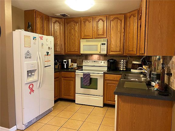 4th image of 3807 Laso Way