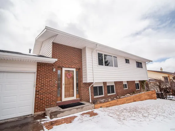 1714 Downey St, Laramie, WY 82072
