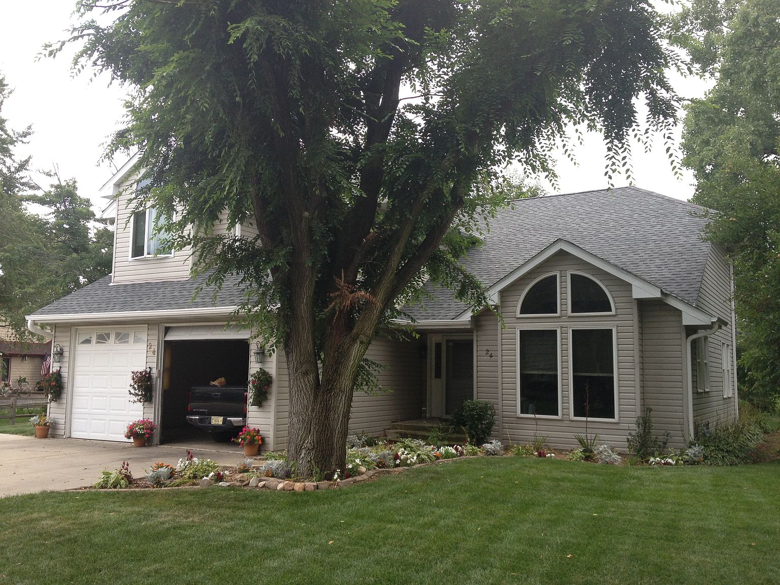 24 Lake Metonga Trl, Grant Park, IL 60940 Zillow