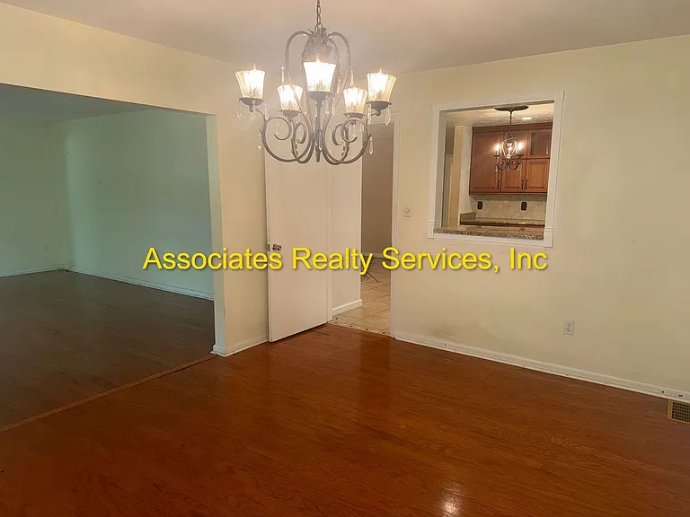 4521 NW 20th Pl — Photo 9