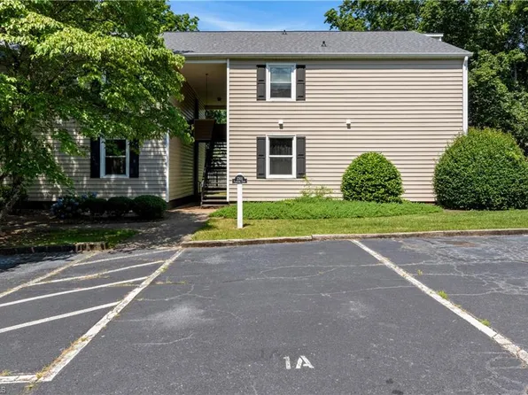2301 Flagstone Ct APT A, Winston Salem, NC 27103