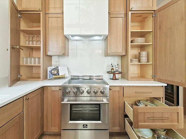 150 S Straughan Ave — Photo 10