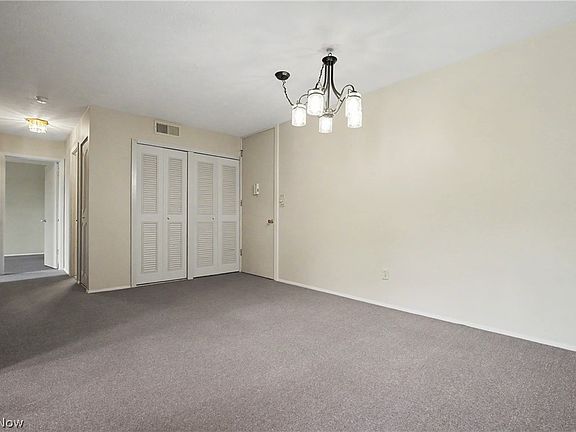 4th image of 3066 Kent Rd APT 301