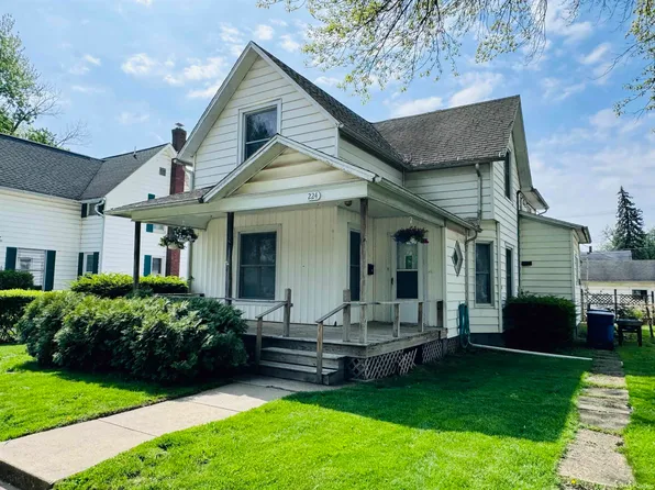 224 E South St, Bremen, IN 46506