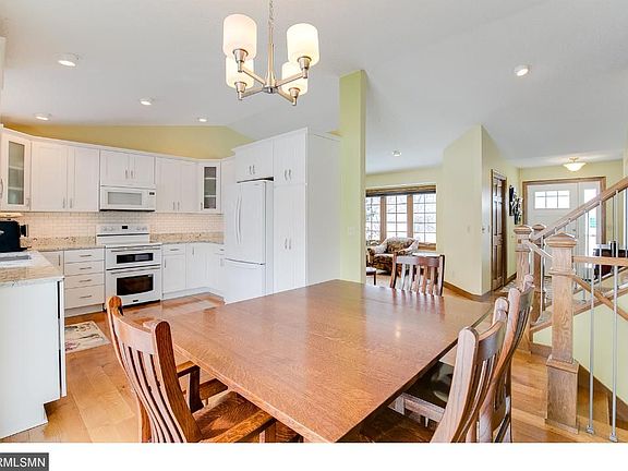 3rd image of 413 Ash Ave NW