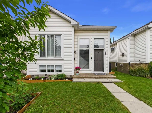 58 W Hidden Cres NW, Calgary, AB T3A 5L4
