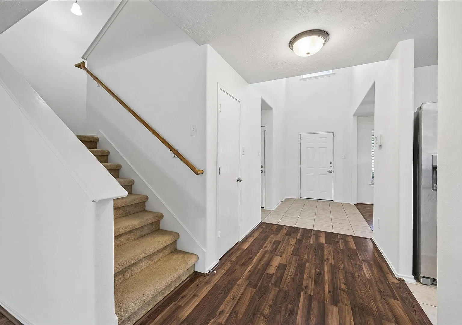 147 Vesper Bend — Photo 3
