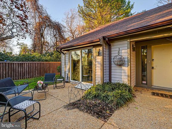 3rd image of 8011 Melody Ln #8011