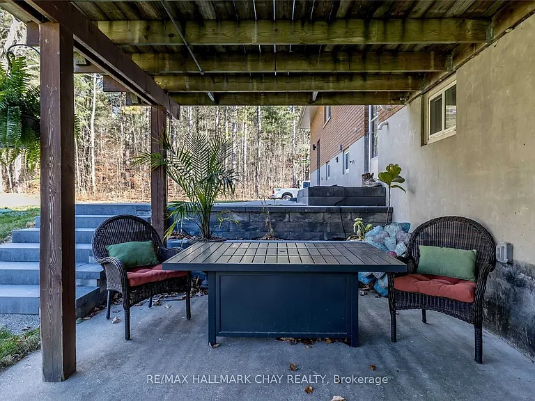 3742 Horseshoe Valley Rd W #LOWER — Photo 18