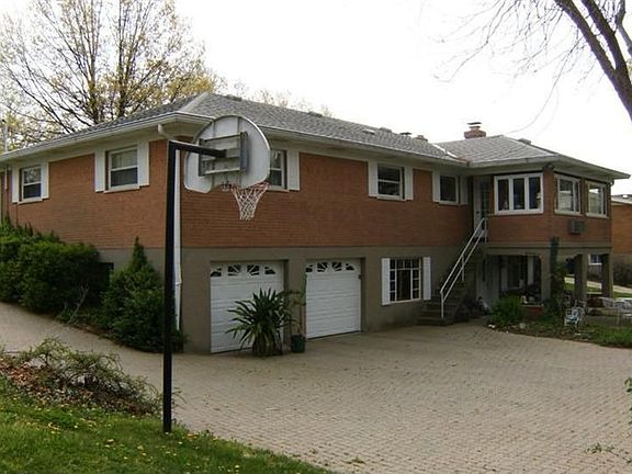 3rd image of 1101 Pineknot Dr