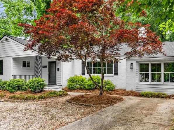 1208 W Cornwallis Dr, Greensboro, NC 27408