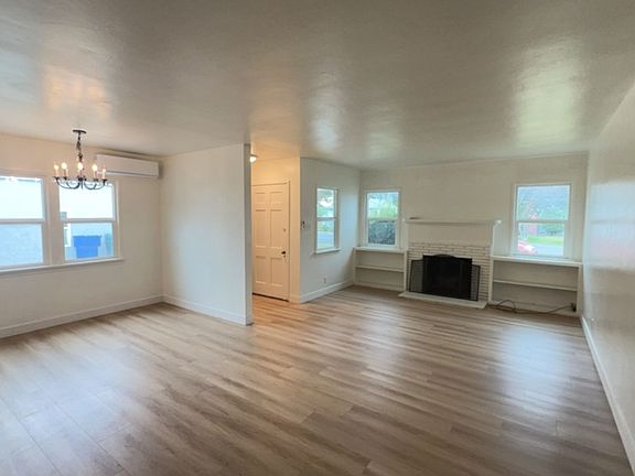 2nd image of 4645 Gardena Dr