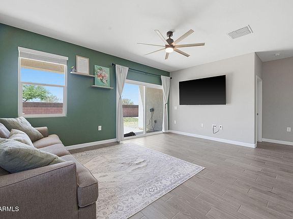 4th image of 36920 N ALEUTIAN Drive