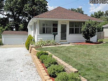 1st image of 2656 Pelton Ave