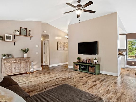 5th image of 17375 Shoshoni Trail Ct