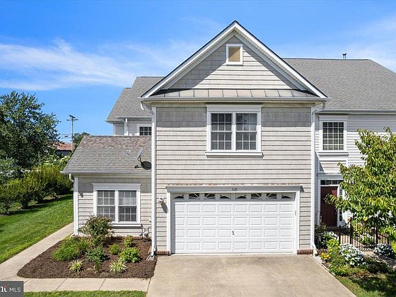 3rd image of 521 Marlboro Ct #46