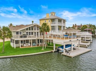 3507 Petite Cir, Galveston, TX 77554
