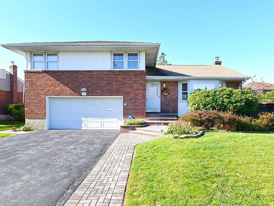 1st image of 22 Balsam Drive