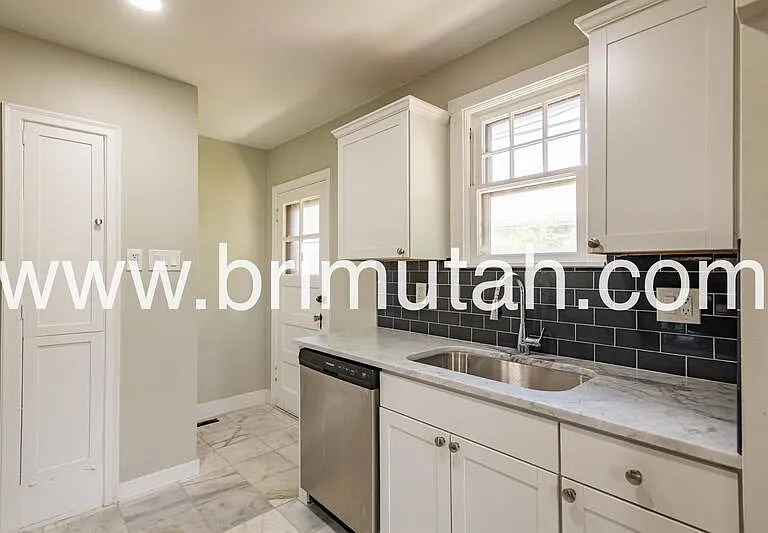 755 E Princeton Ave — Photo 12