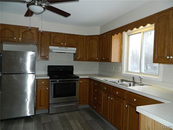 2nd image of 103 Gillis Ave