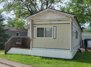 27 Lavindale St, Lakeshore, ON N8N2T7