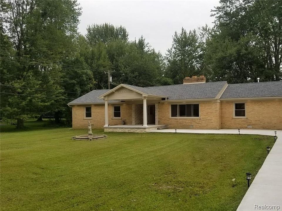 1st image of 42195 Glen Arbor St