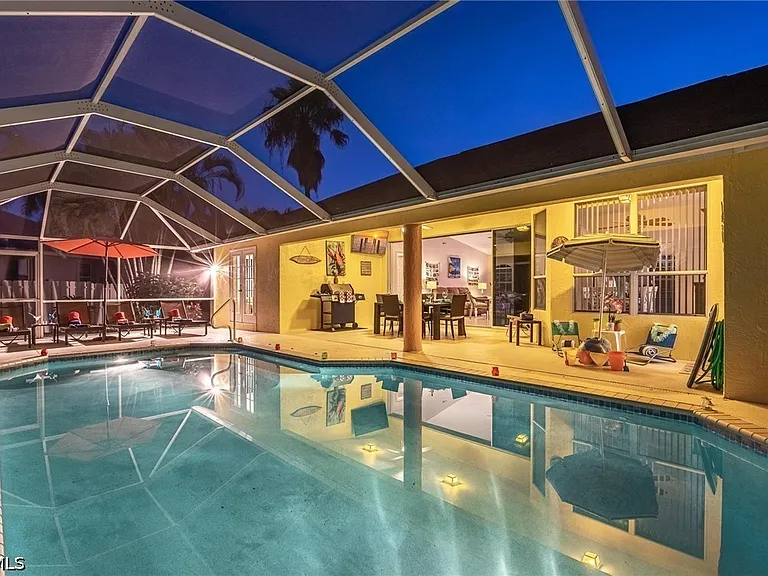 4123 SW 26th Pl — Photo 31