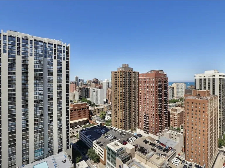 111 W Maple St #2407 — Photo 21