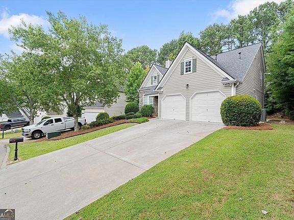 2nd image of 3351 Serenade Ct