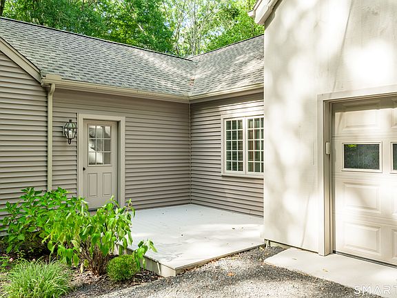 5th image of 103 Bushy Hill Road