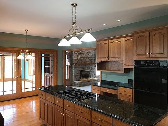 kitchen/famrm/great rm