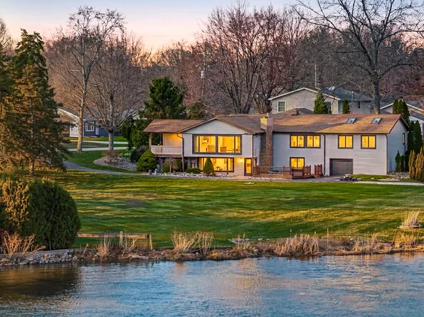 10609 Sudan St, Portage, MI 49002