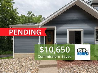 3576 N Willow Ct, Bettendorf, IA 52722