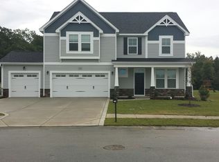 1074 Saint Johns Loop, Raeford, NC 28376