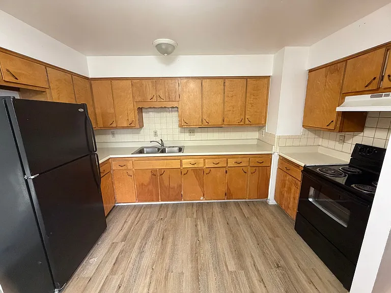 1030-1040 Truman St SE — Photo 6