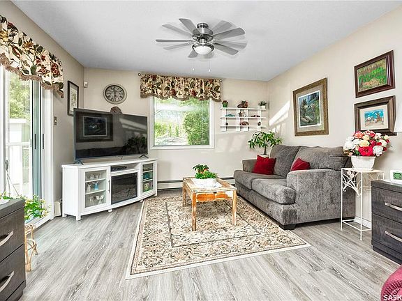 4th image of 2405 1st Ave W #103