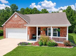 733 Jacoby Dr, Loganville, GA 30052