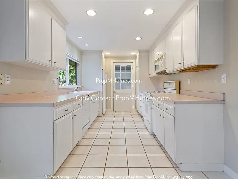 11165 NW McDaniel Rd — Photo 7