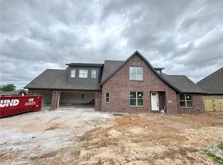 3605 W Laney St, Rogers, AR 72758