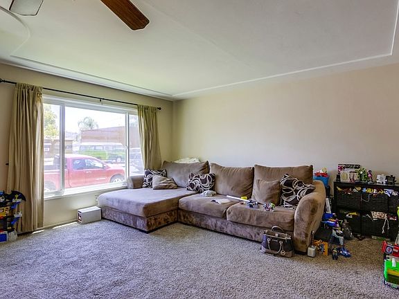 4th image of 670 Avocado Ave