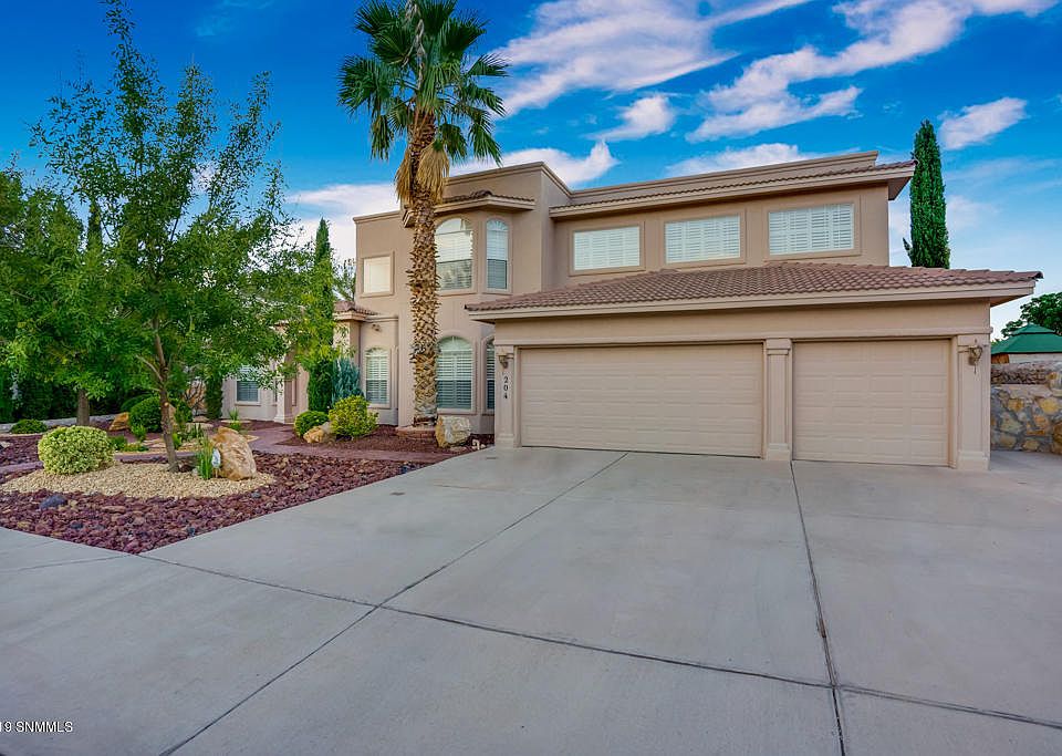 1st image of 204 Desert Garden Dr