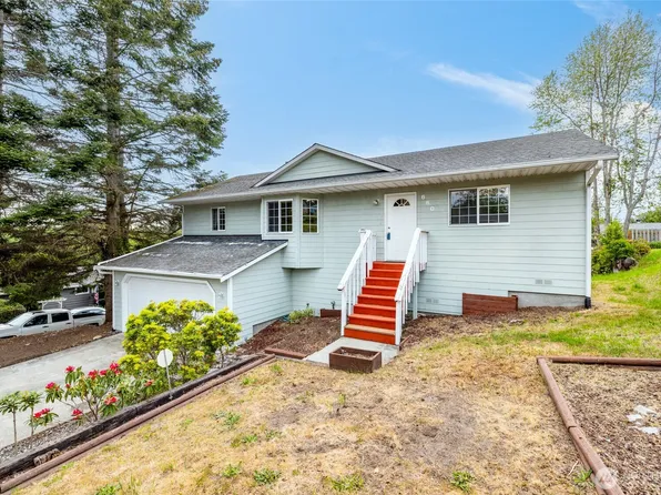 660 Cranberry Drive, Oak Harbor, WA 98277