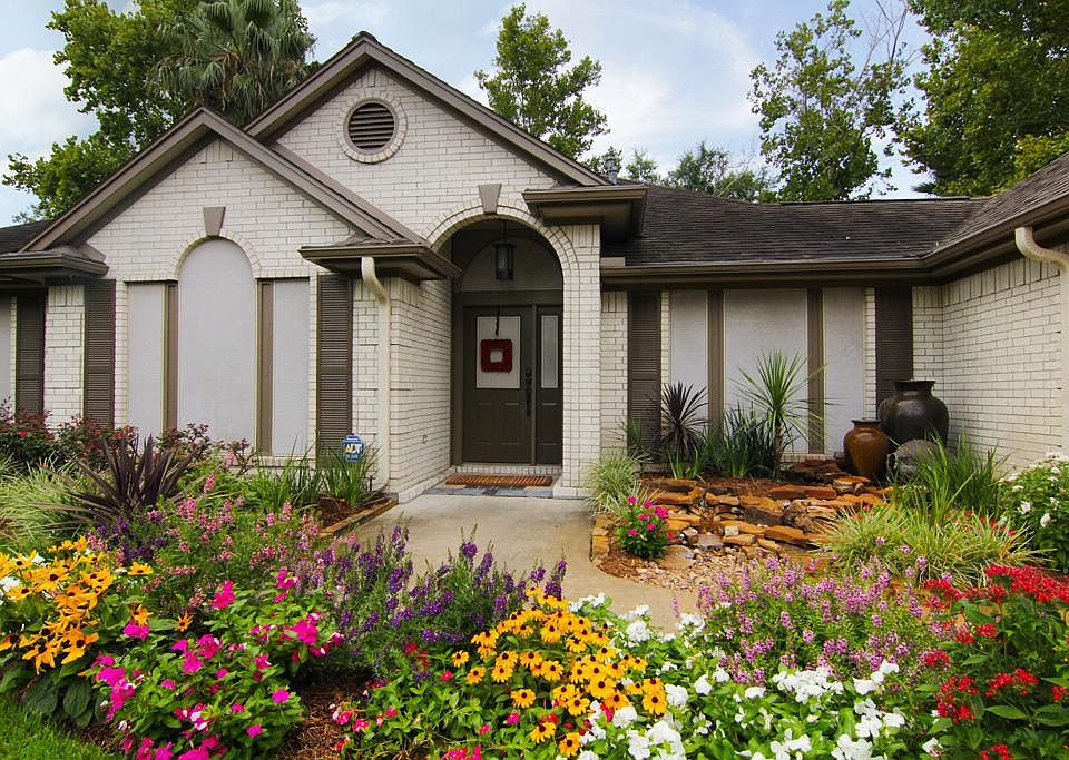 1st image of 3810 Blarney Dr