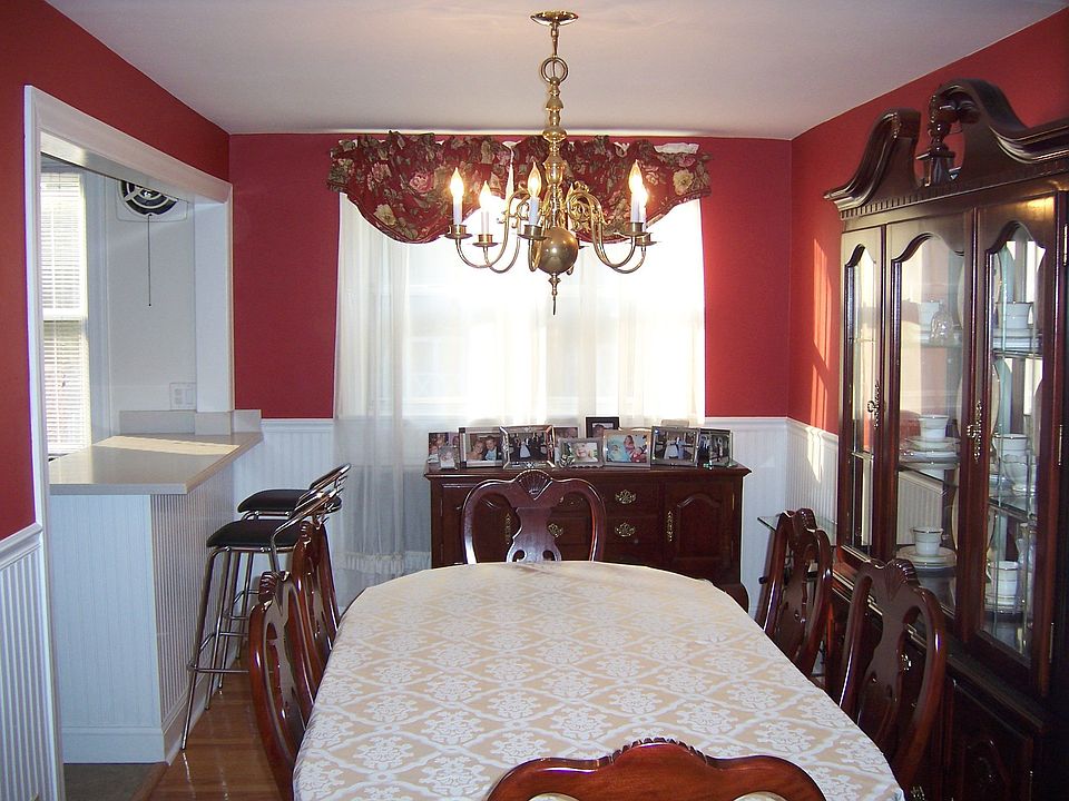 2nd image of 215 Westpark Ln