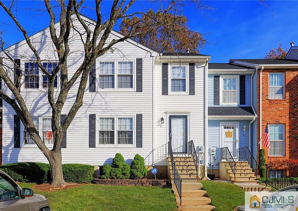 1st image of 17 Delikat Ln