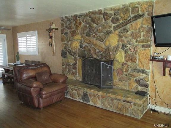 5th image of 8837 Murietta Ave