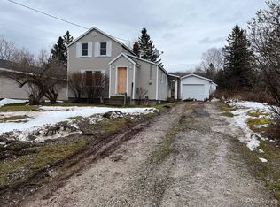 1486 Center St, Munising, MI 49862