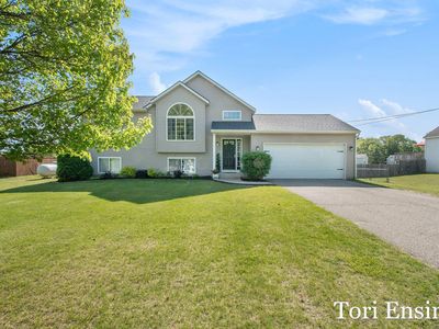 6195 S Johnson Rd, Greenville, MI, 48838